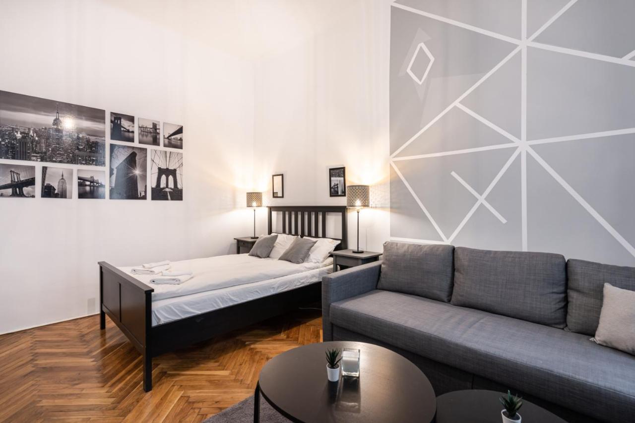 B8 - Grand Boulevard Cozy Apartment - Best Location By Bqa ブダペスト エクステリア 写真