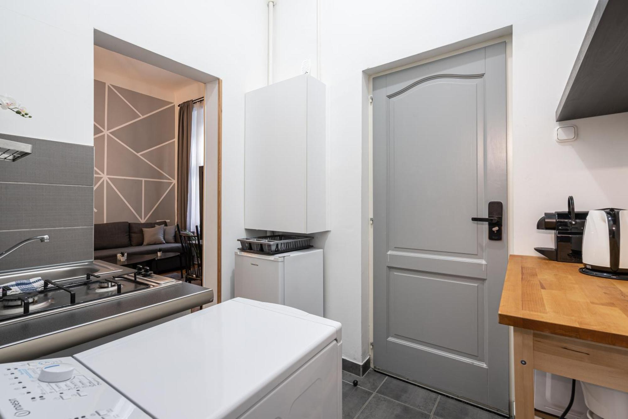 B8 - Grand Boulevard Cozy Apartment - Best Location By Bqa ブダペスト 部屋 写真